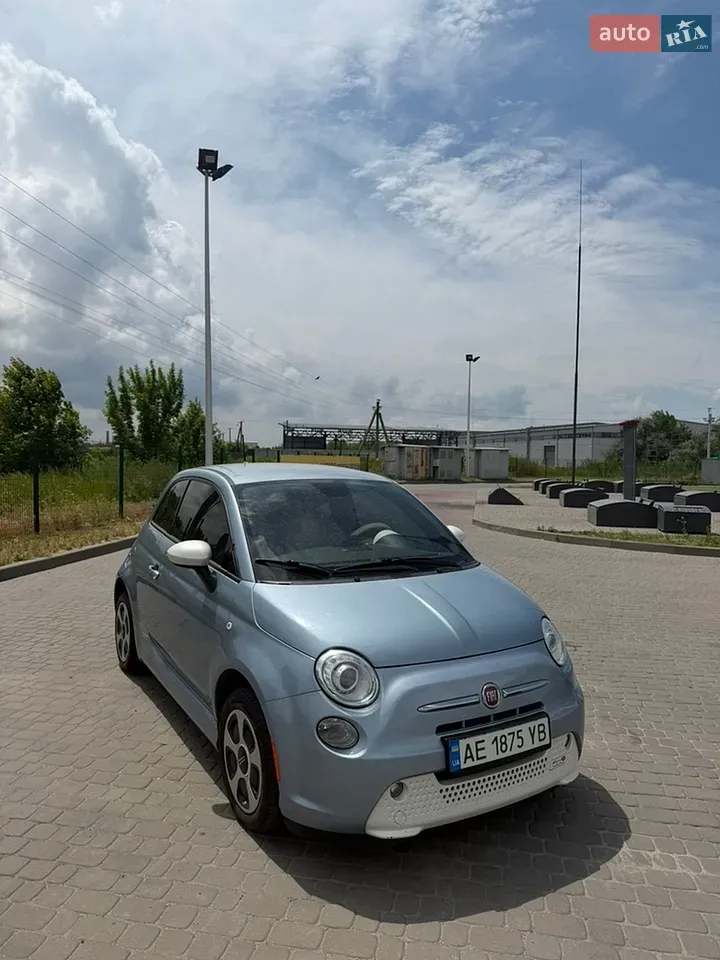 Fiat 500E 2015 photo 5
