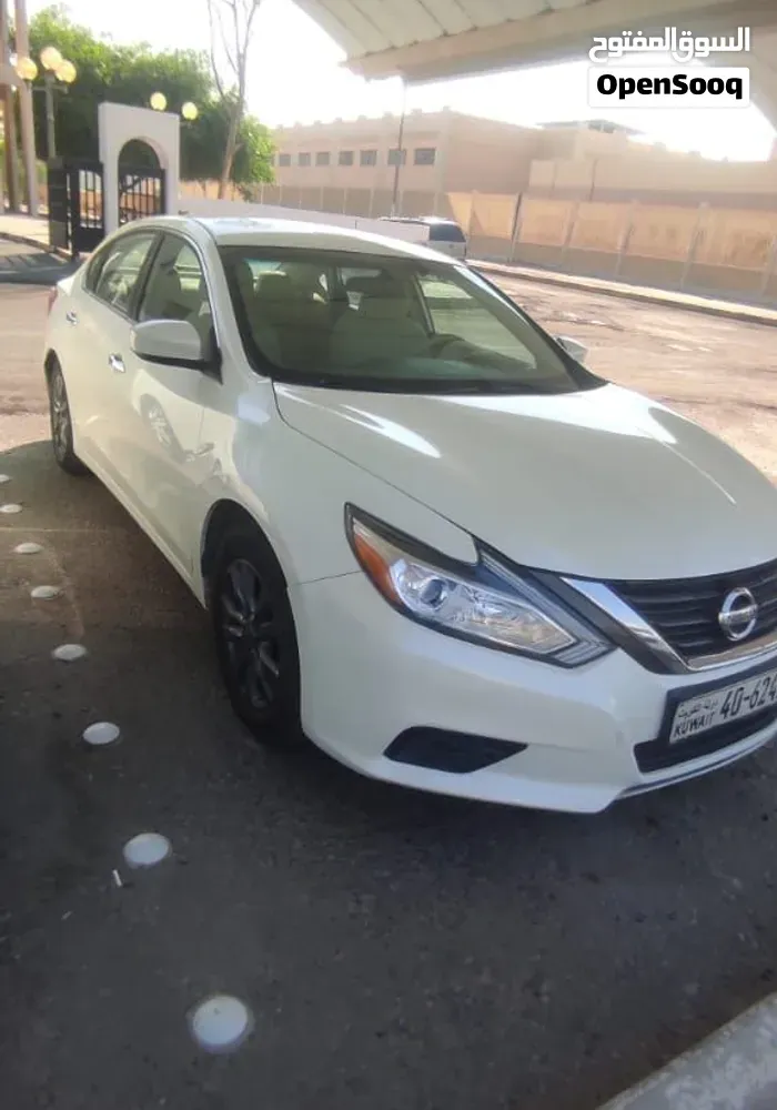 Nissan Altima 2017 photo 2