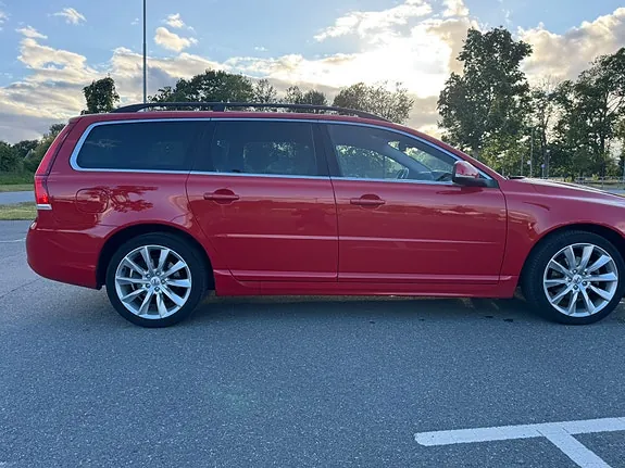 Volvo V70 2014 photo 3