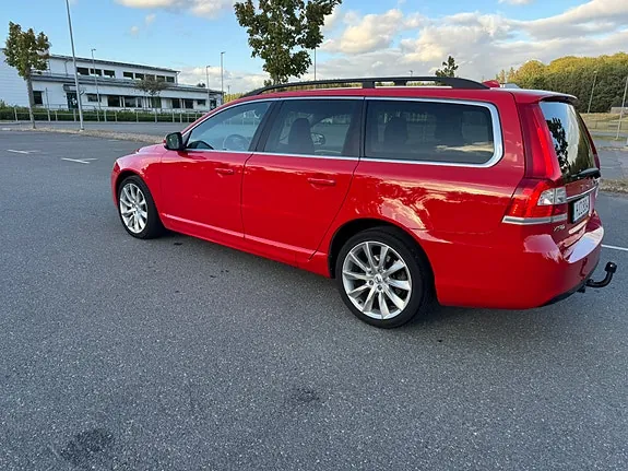 Volvo V70 2014 photo 4
