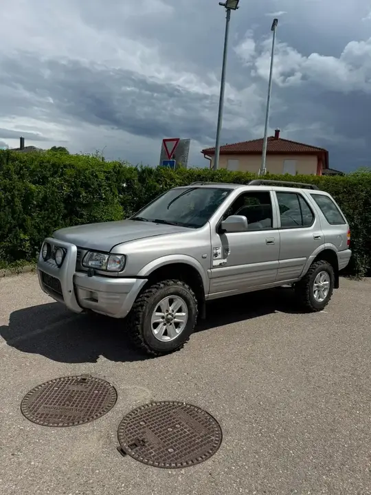 Opel Frontera