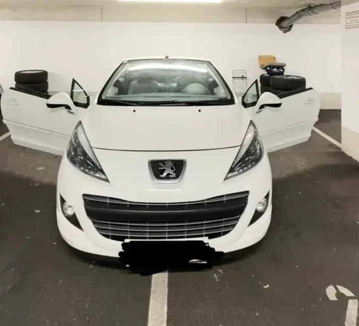 Peugeot 207 Cc Cabrio 2011 photo 2