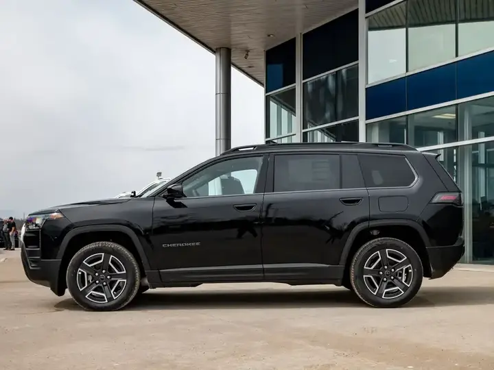 Jeep Cherokee 2026 photo 5