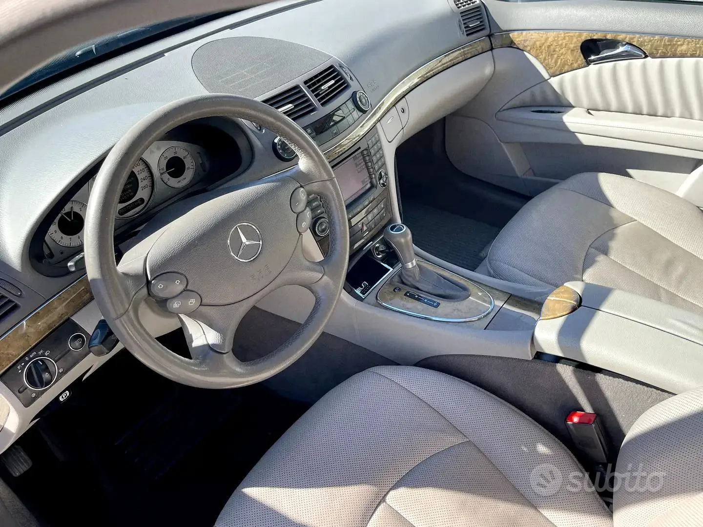 Mercedes-Benz E 320 2011 photo 4