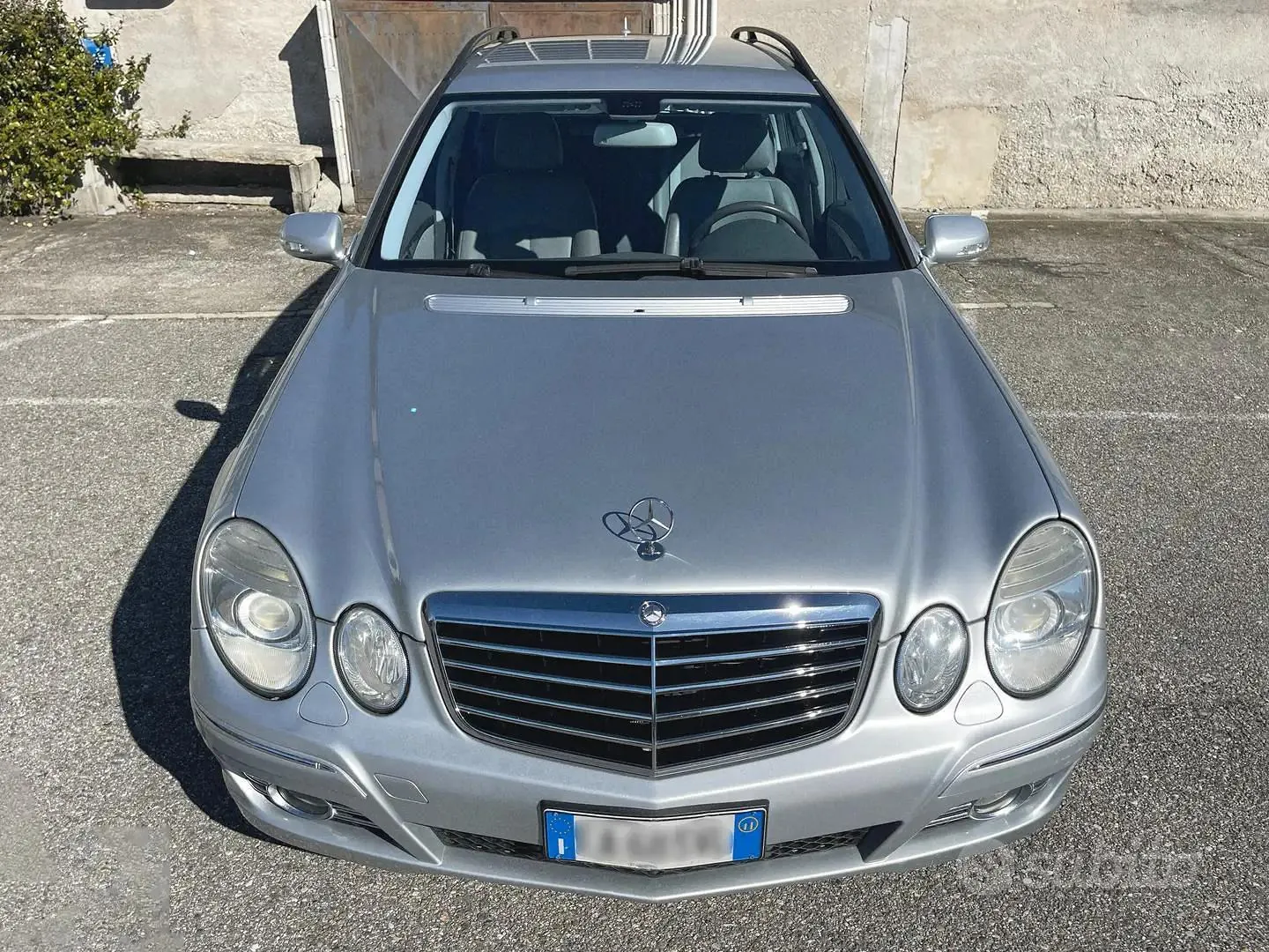 Mercedes-Benz E 320 2011 photo 3