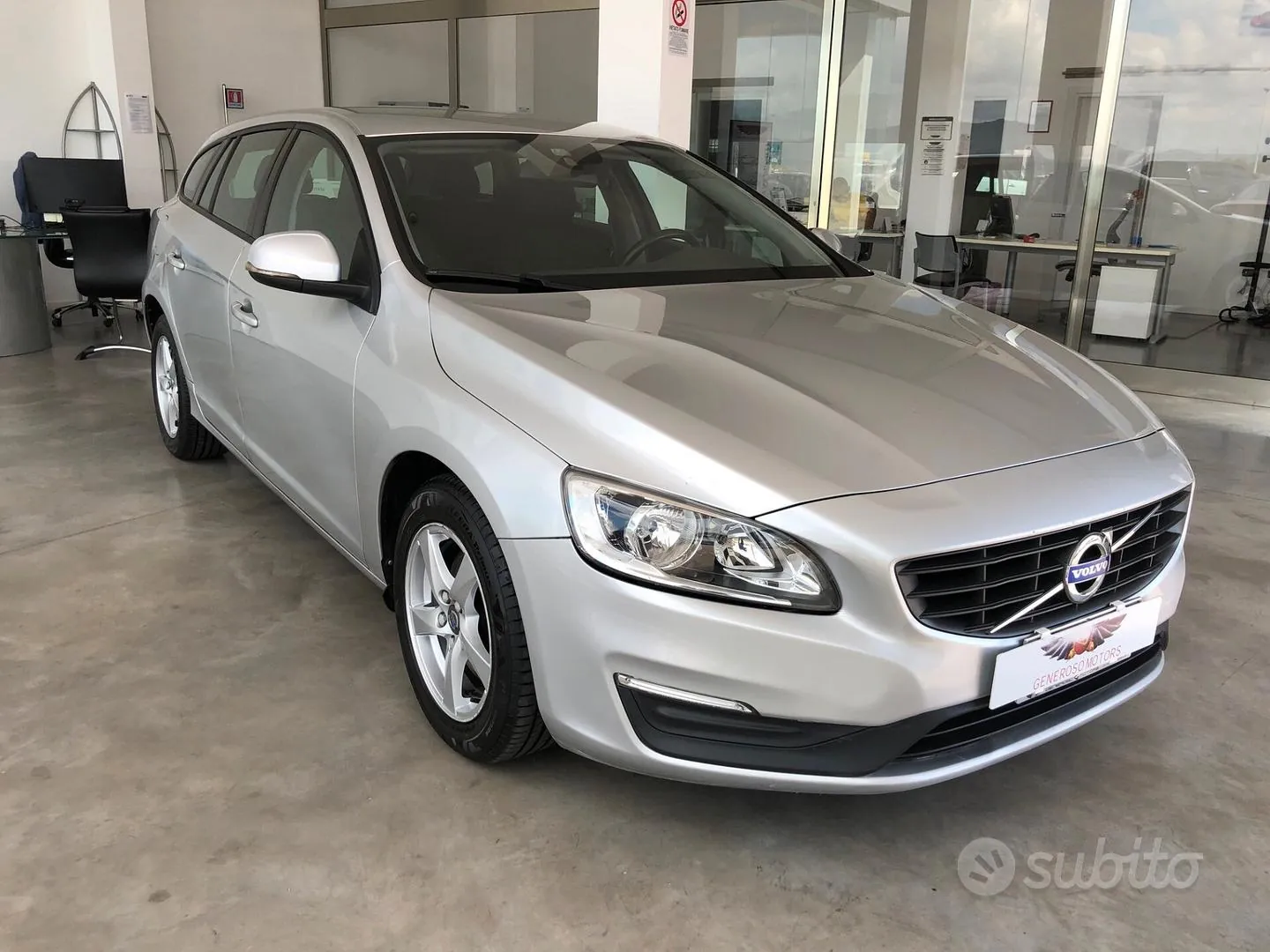 Volvo V60 2017 photo 2