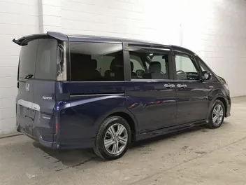 Honda Step Wagon 2018 photo 3