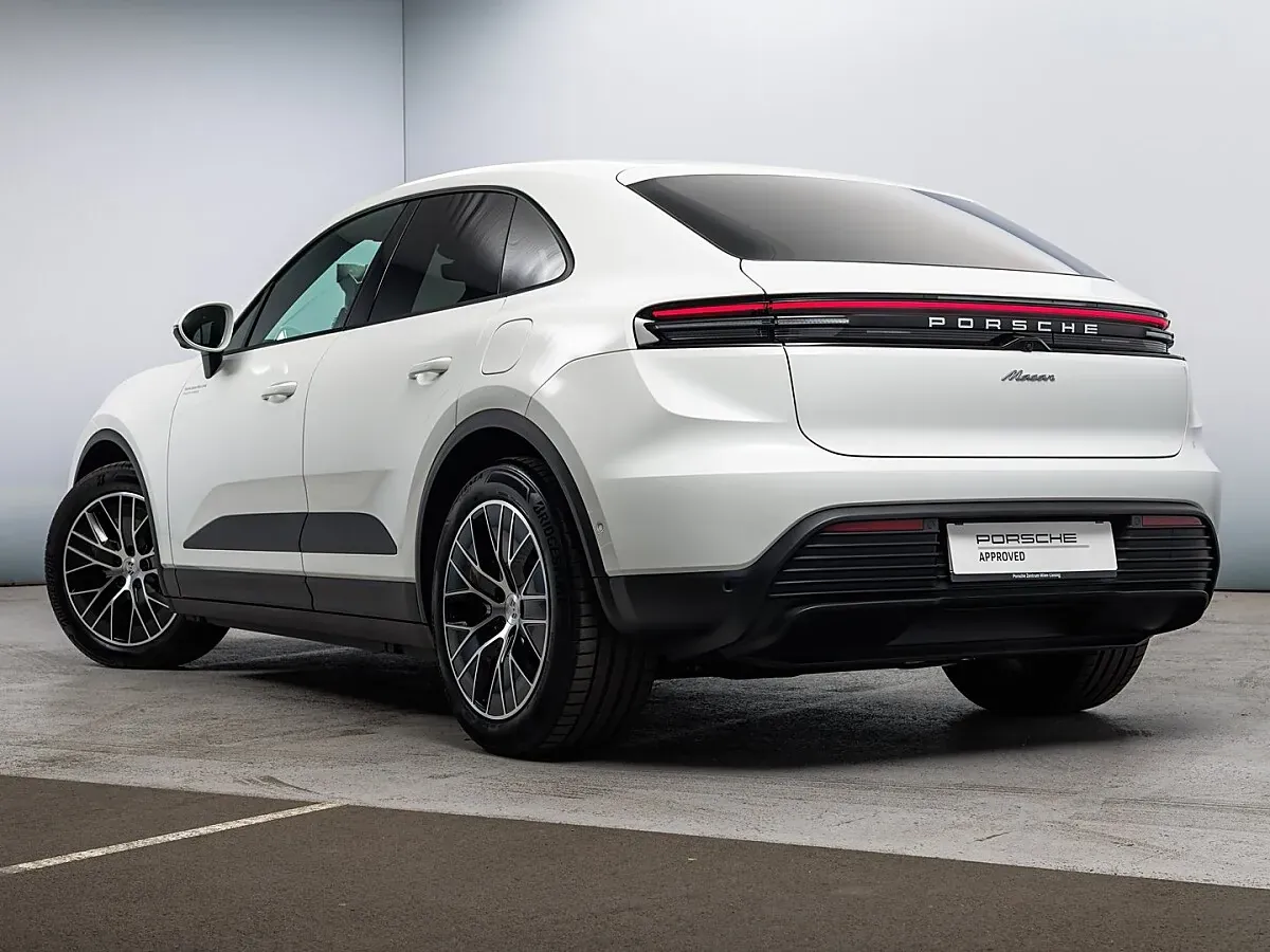Porsche Macan 2026 photo 3