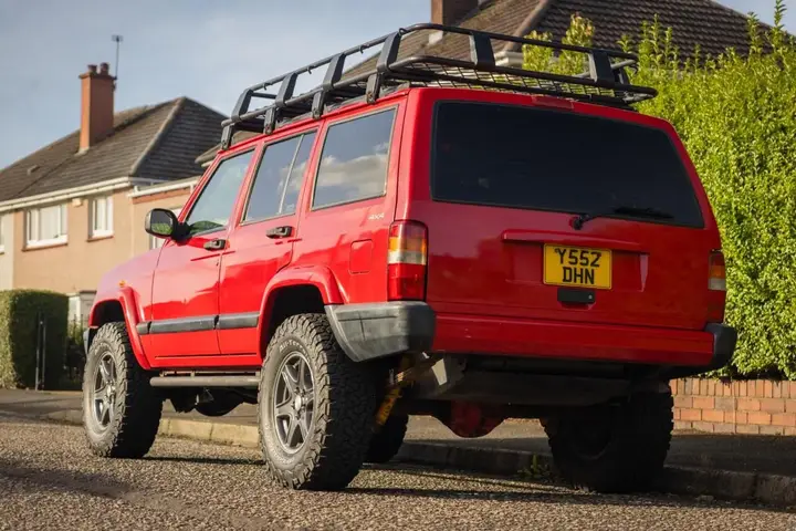 Jeep Cherokee 2001 photo 2