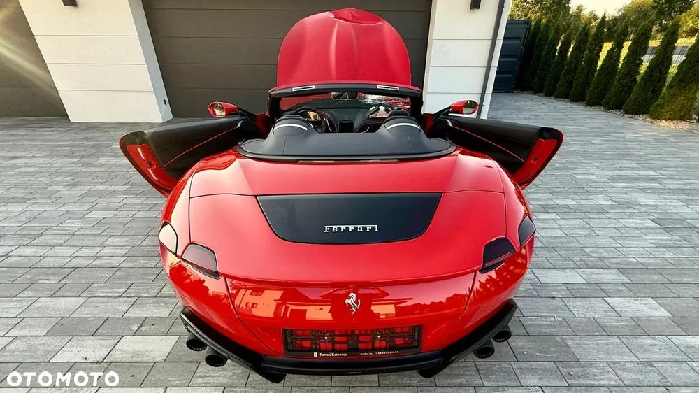 Ferrari Roma Spider 2025 photo 2