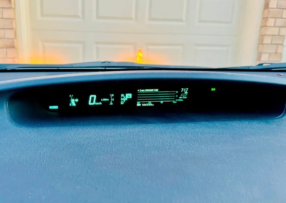 Toyota Prius 2011 photo 4