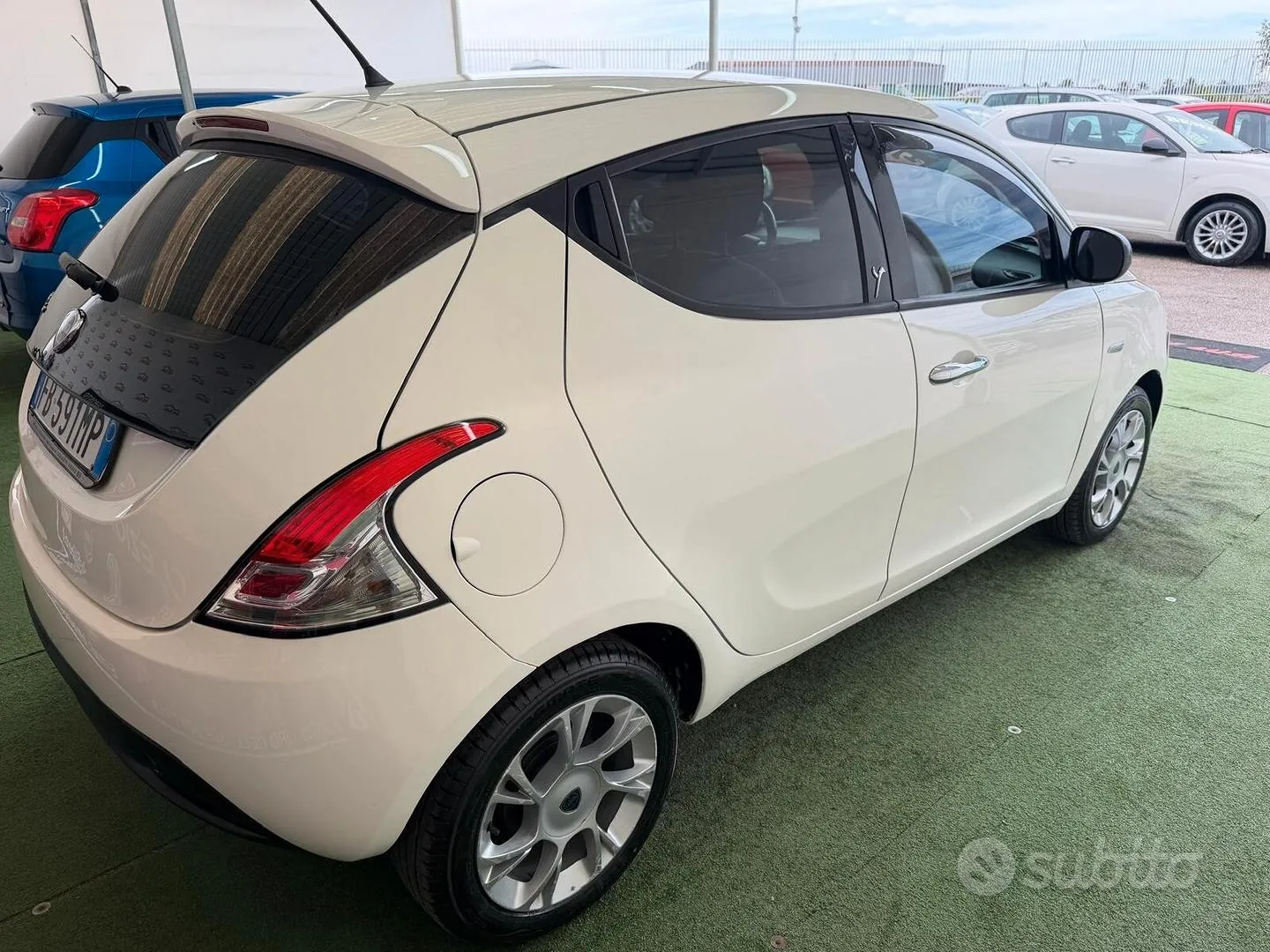 Lancia Ypsilon 2015 photo 4