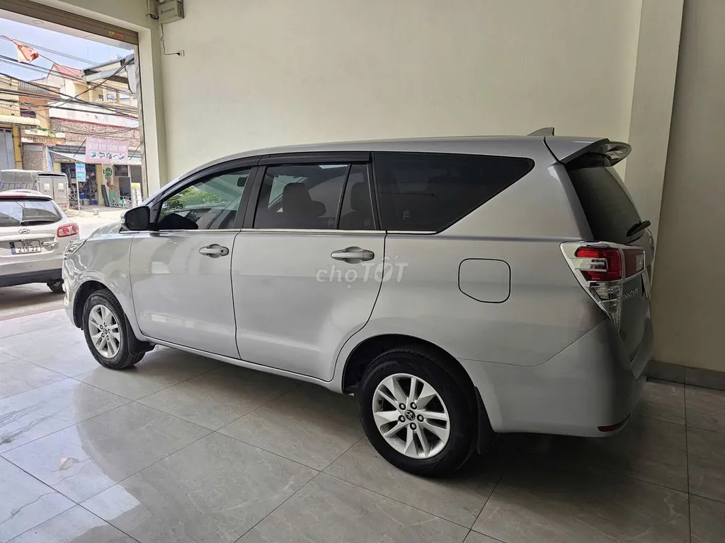Toyota Innova 2017 photo 3