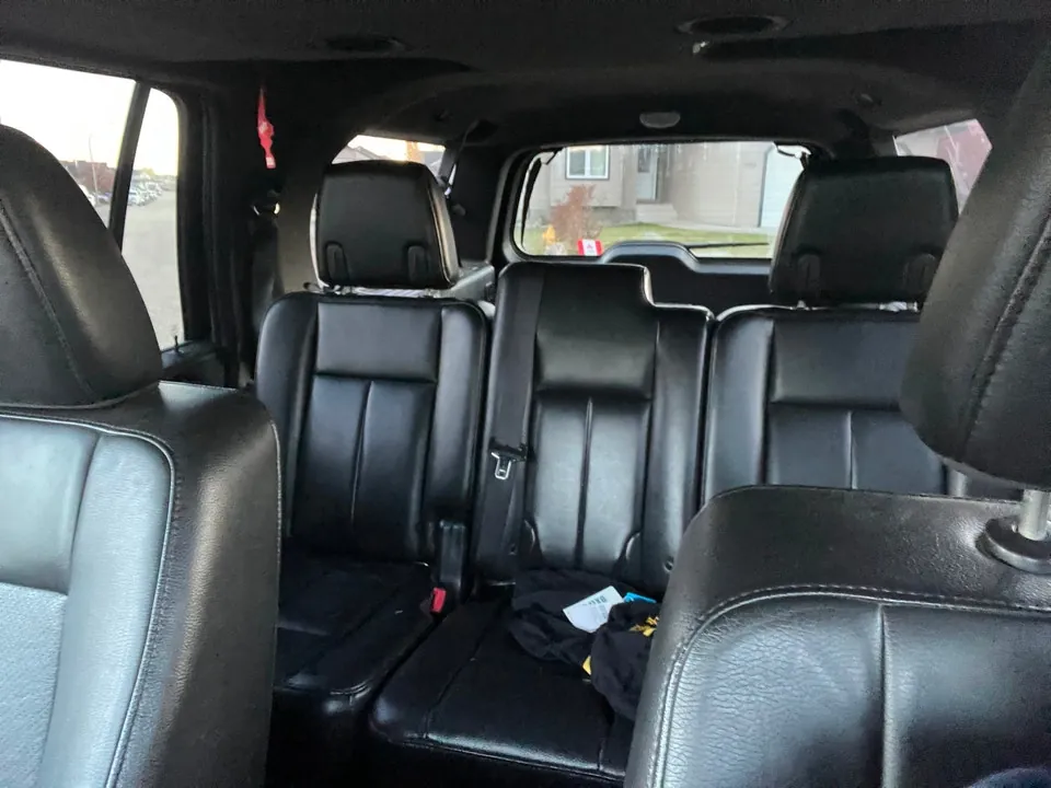 Ford Expedition 2012 photo 2