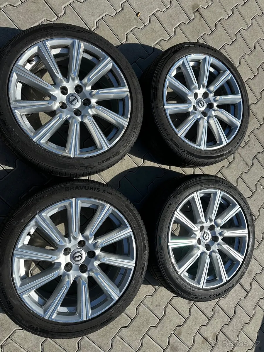 Volvo V90 2018 photo 2