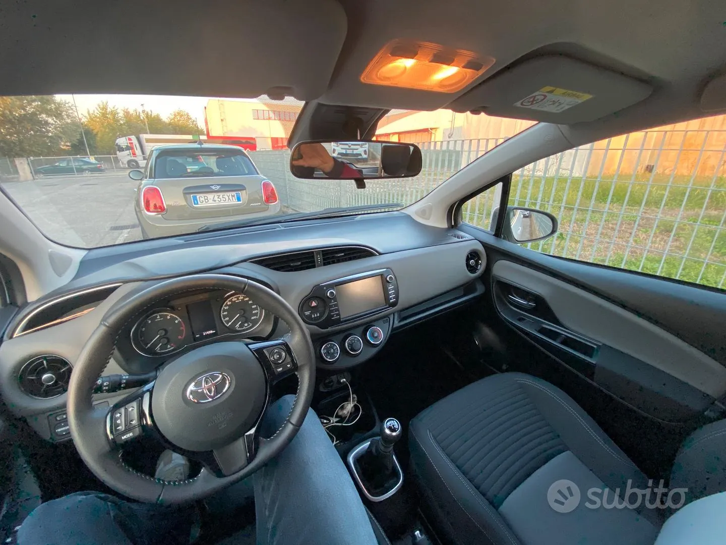 Toyota Yaris 2017 photo 4