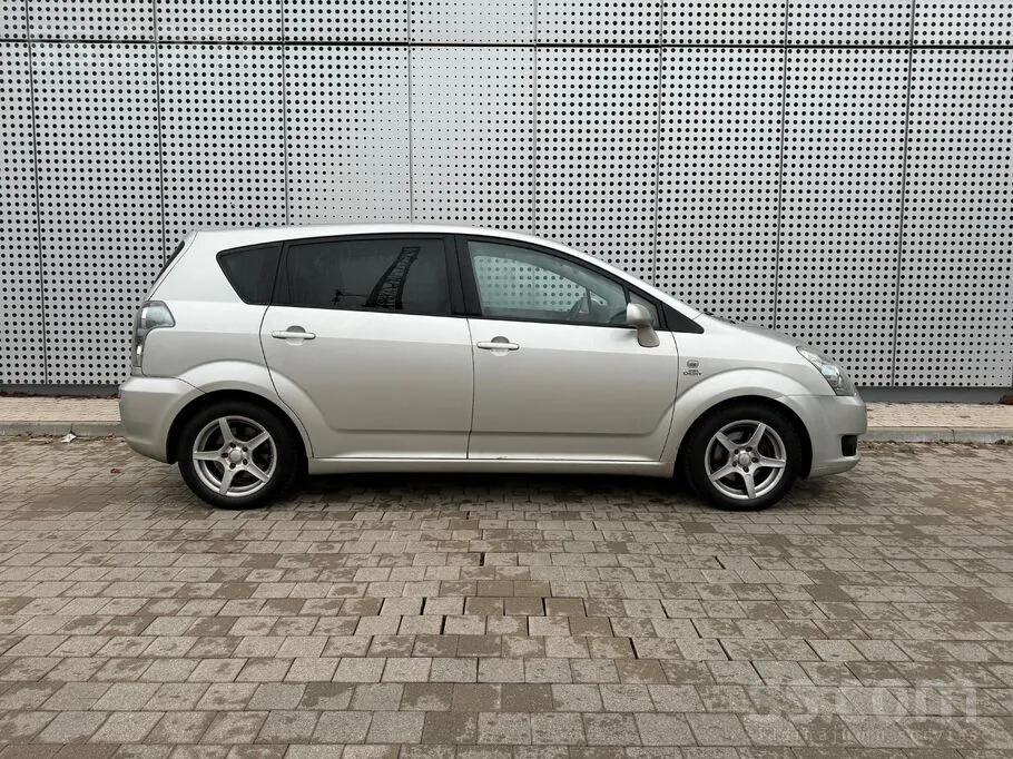 Toyota Corolla Verso 2009 photo 2