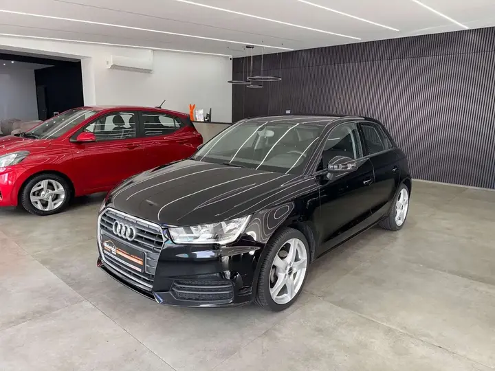 Audi A1 2015 photo 3