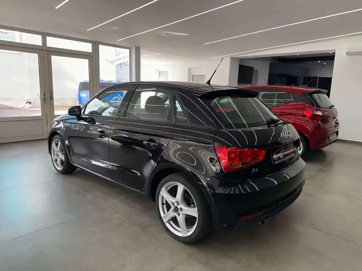 Audi A1 2015 photo 4