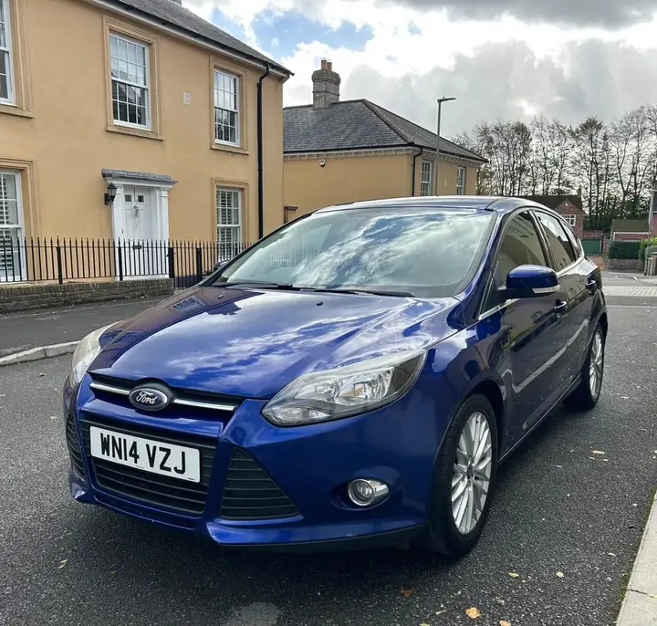 Ford Focus 2014 photo 2