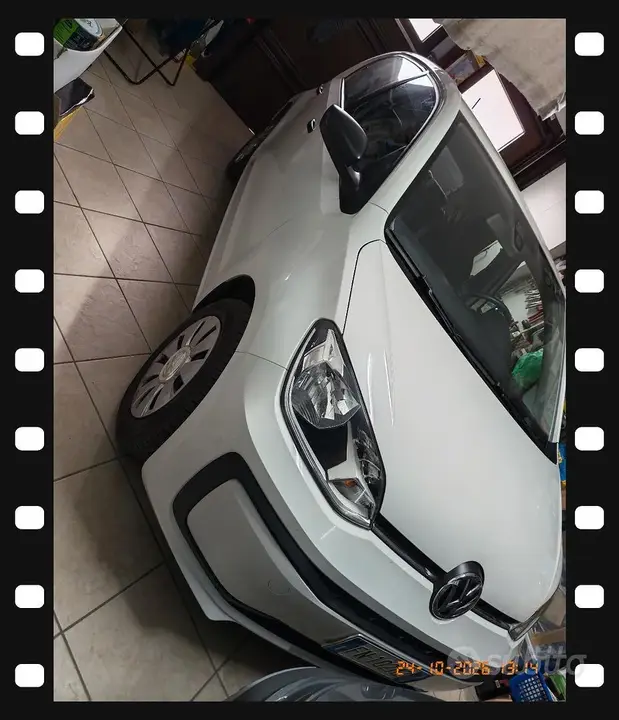Volkswagen Up 2018 photo 2
