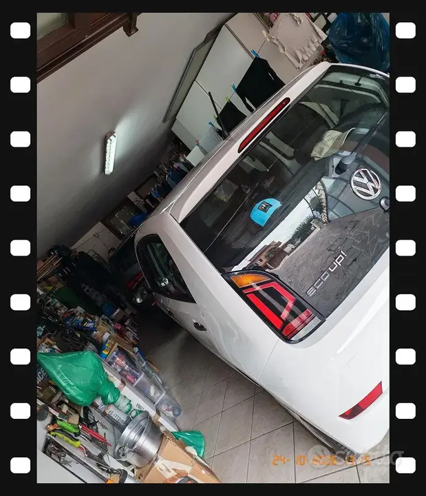 Volkswagen Up 2018 photo 3