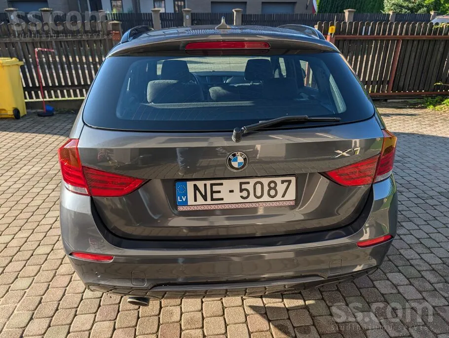 BMW X1 2013 photo 4