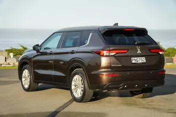 Mitsubishi Outlander 2022 photo 4