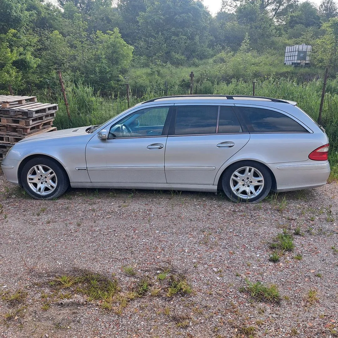 Mercedes-Benz E 270 2005 photo 3