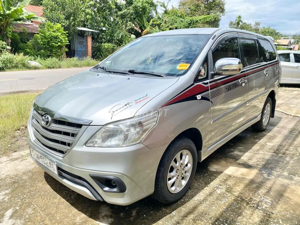 Toyota Innova 2015 photo 2
