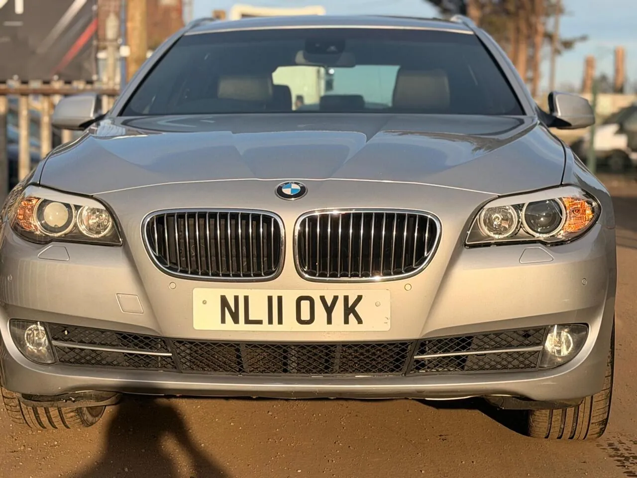 BMW 5 Series 2011 photo 3