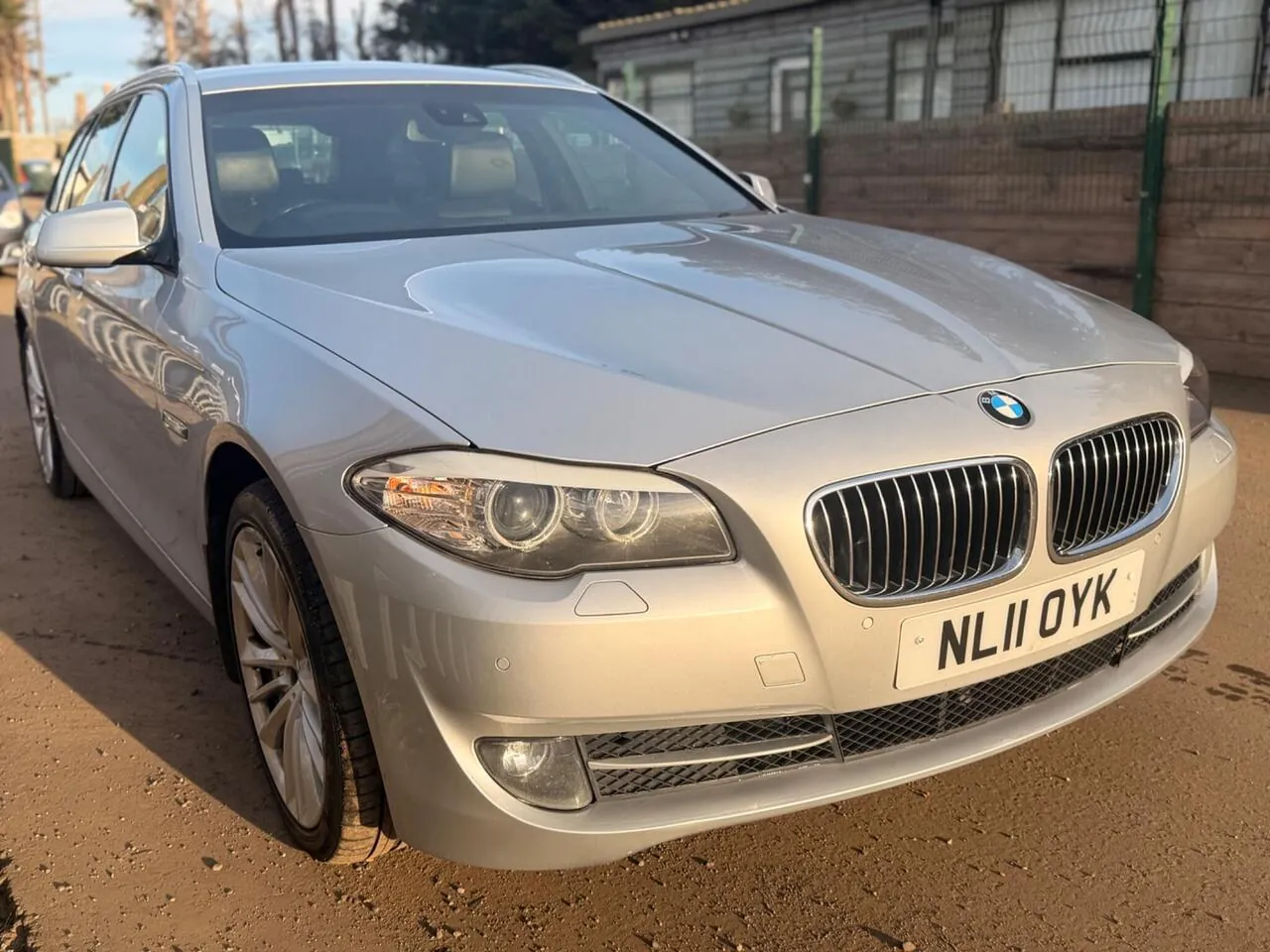 BMW 5 Series 2011 photo 5