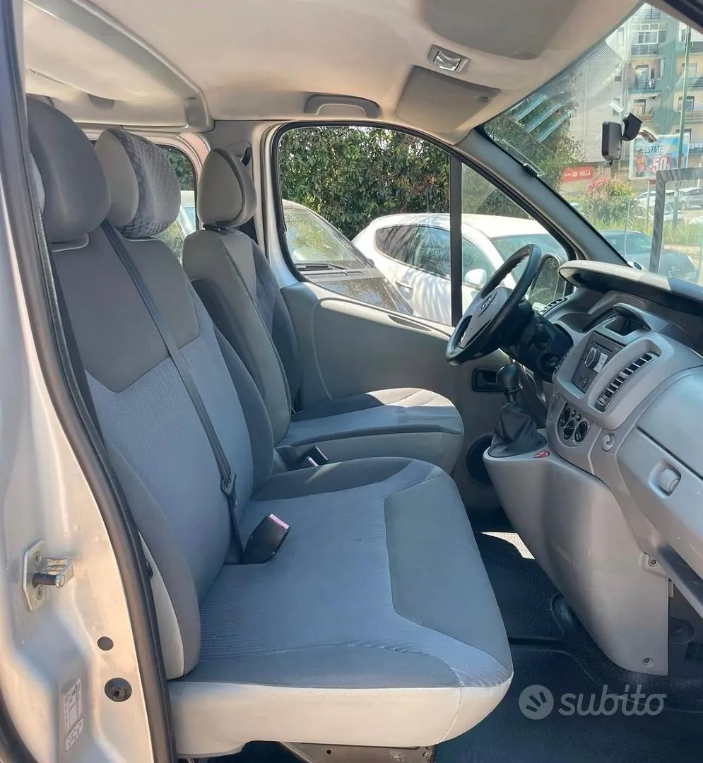 Opel Vivaro 2007 photo 4