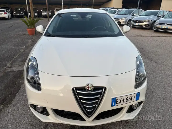 Alfa Romeo Giulietta 2014 photo 3