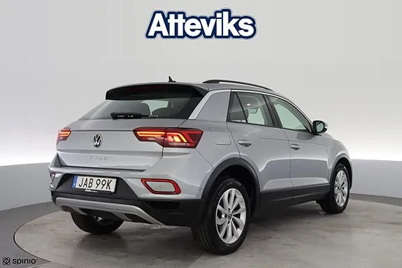 Volkswagen T-Roc 2023 photo 3