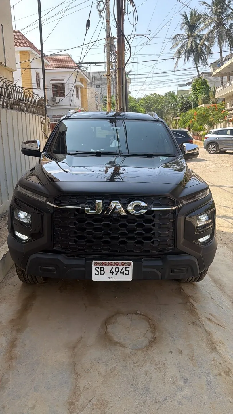 JAC T9