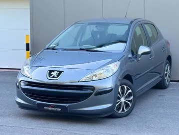 Peugeot 207 2010 photo 3