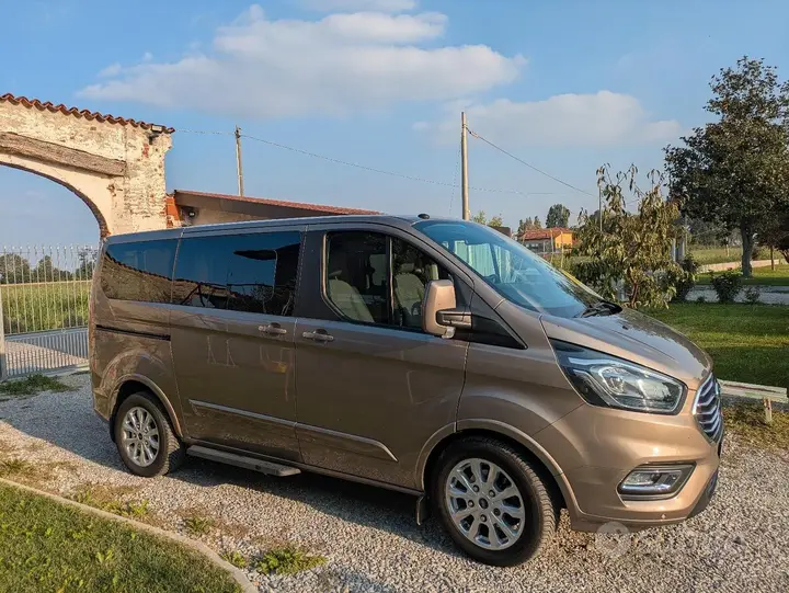 Ford Tourneo Custom