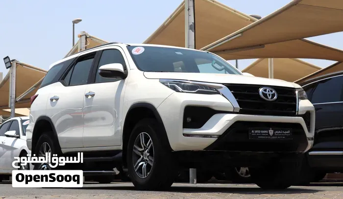 Toyota Fortuner 2021 photo 3