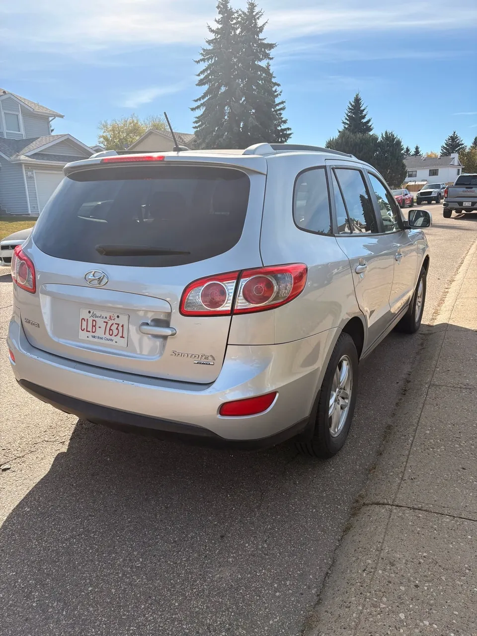 Hyundai Santa Fe 2011 photo 2