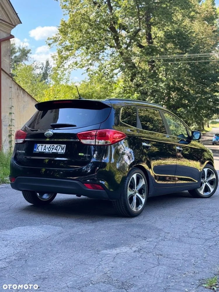 Kia Carens 2013 photo 3