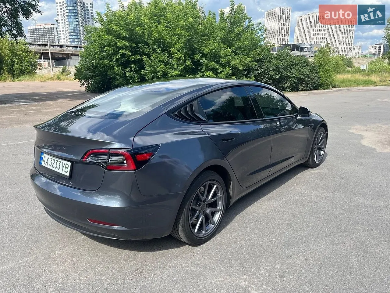 Tesla Model 3 2023 photo 3
