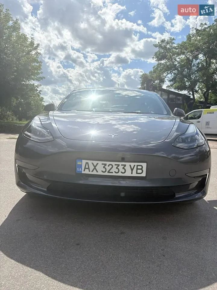 Tesla Model 3 2023 photo 5