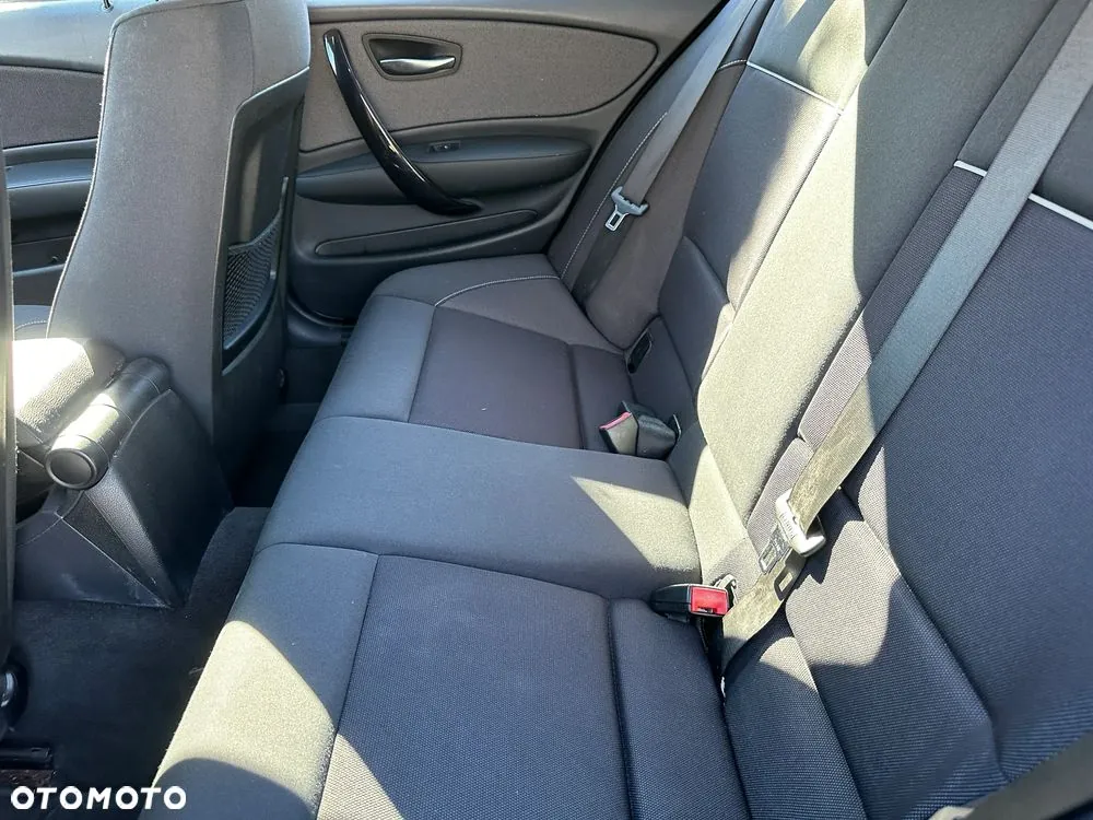 BMW Seria 1 2010 photo 5
