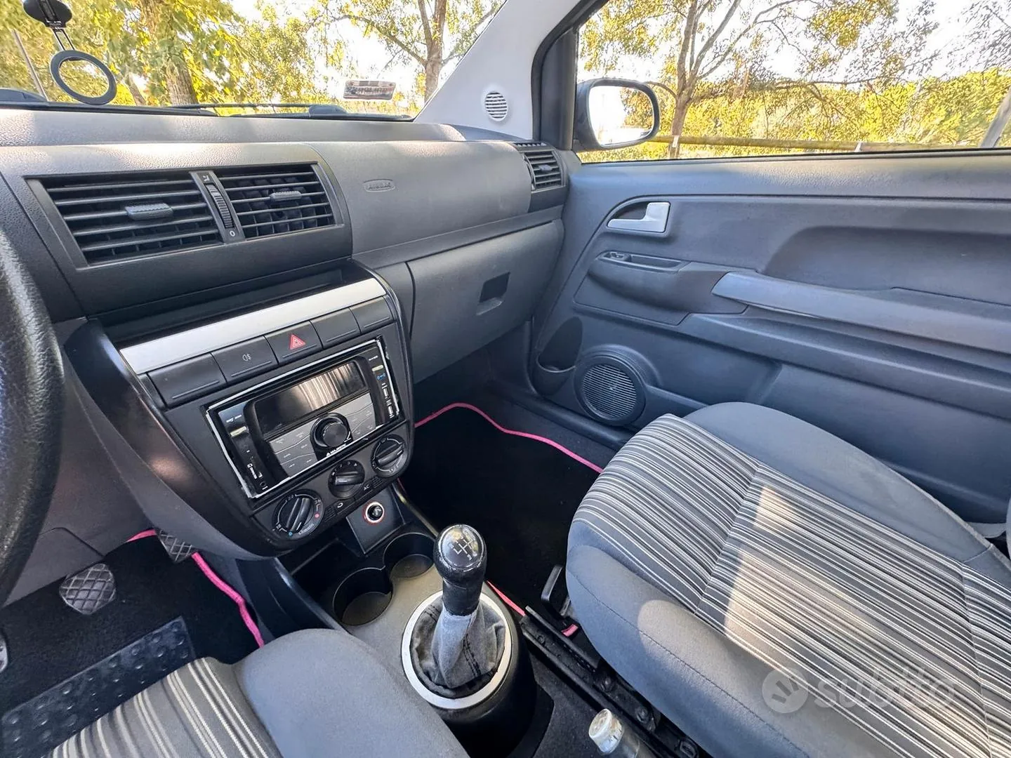 Volkswagen Fox 2005 photo 5