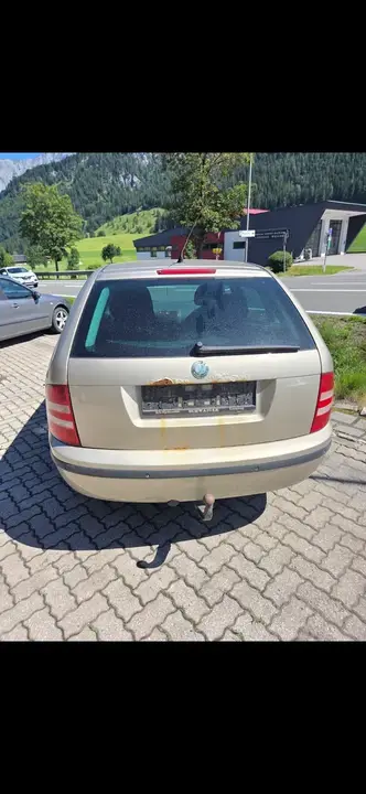 Skoda Fabia Combi 2006 photo 2