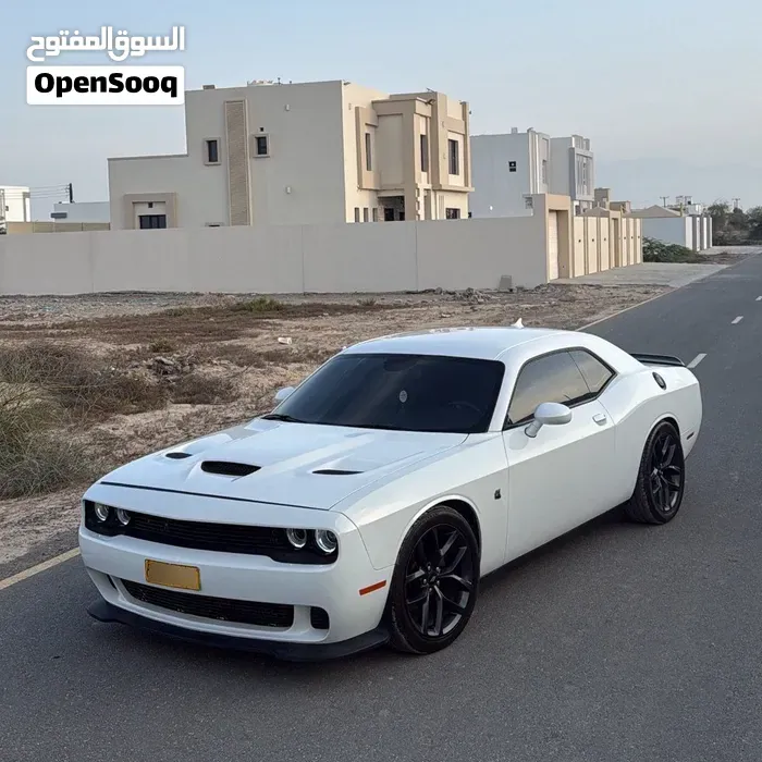 Dodge Challenger 2019 photo 2