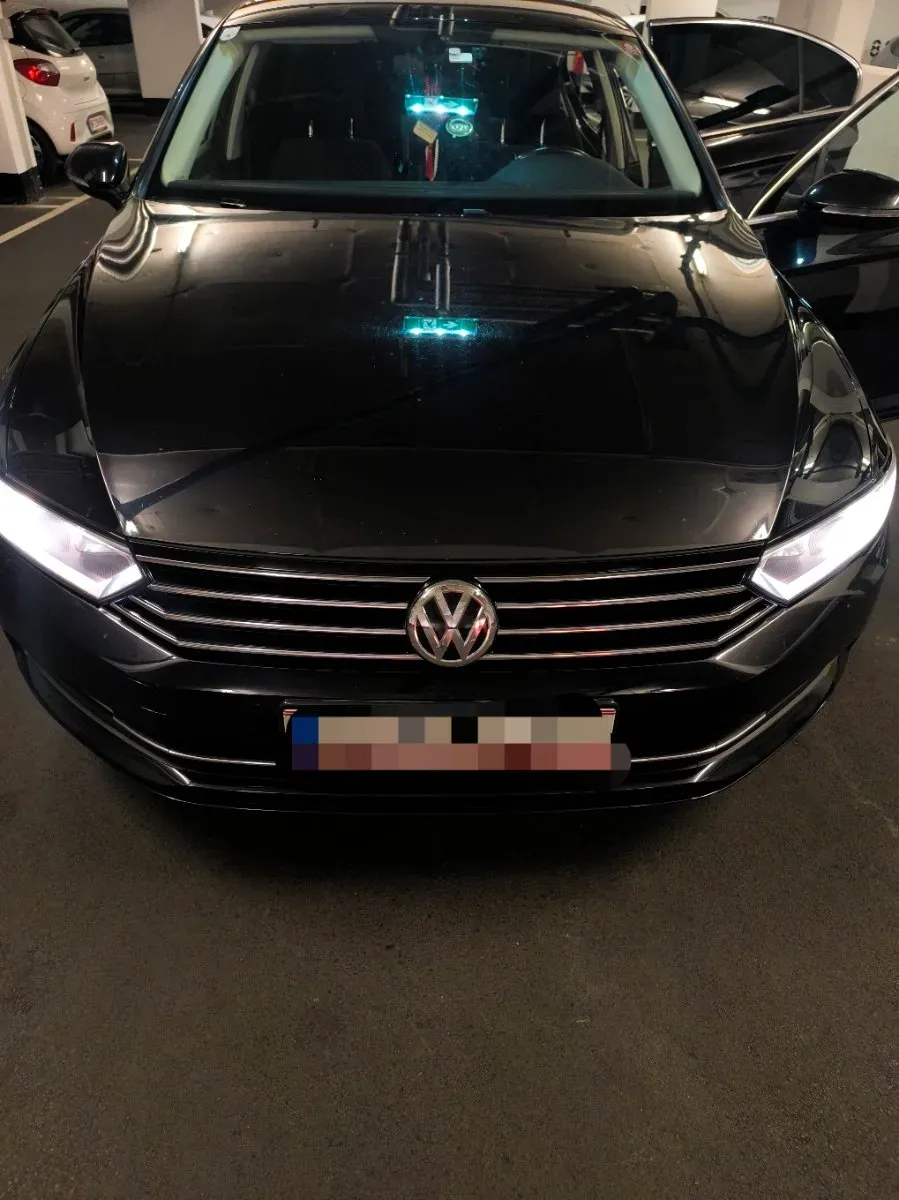 Volkswagen Passat 2016 photo 2