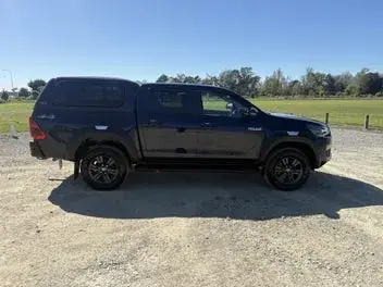Toyota Hilux 2025 photo 4