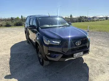 Toyota Hilux 2025 photo 2